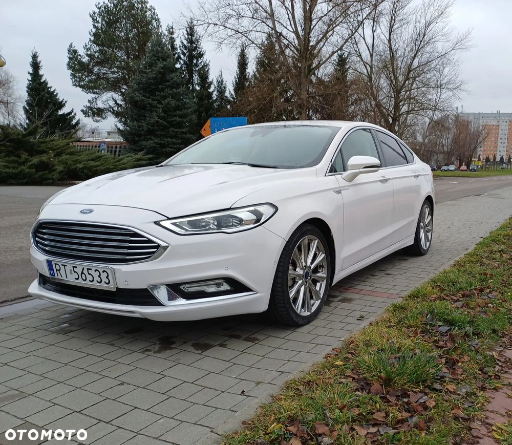 Ford Fusion - 7