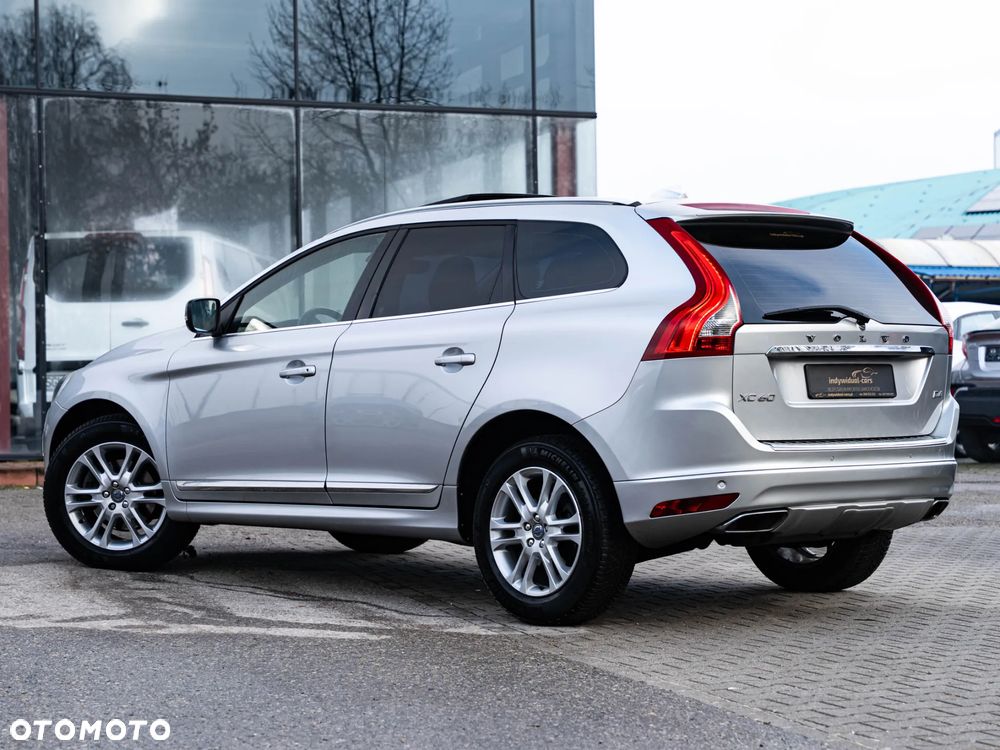 Volvo XC 60 D4 Geartronic Summum - 10