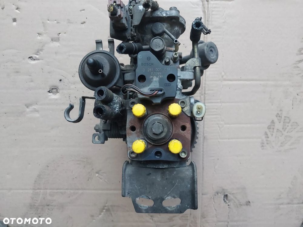 Pompa wtryskowa Mitsubishi 2.0TD Galloper Spacewagon Pajero MD326141 ZAWÓR ELEKTROMAGNETYCZNY POMPY WTRYSKOWEJ BOSCH 0281005019 - 1