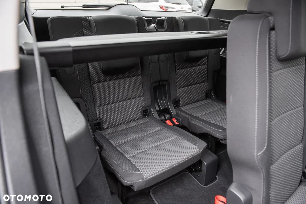 Volkswagen Touran 2.0 TDI SCR DSG Comfortline - 29