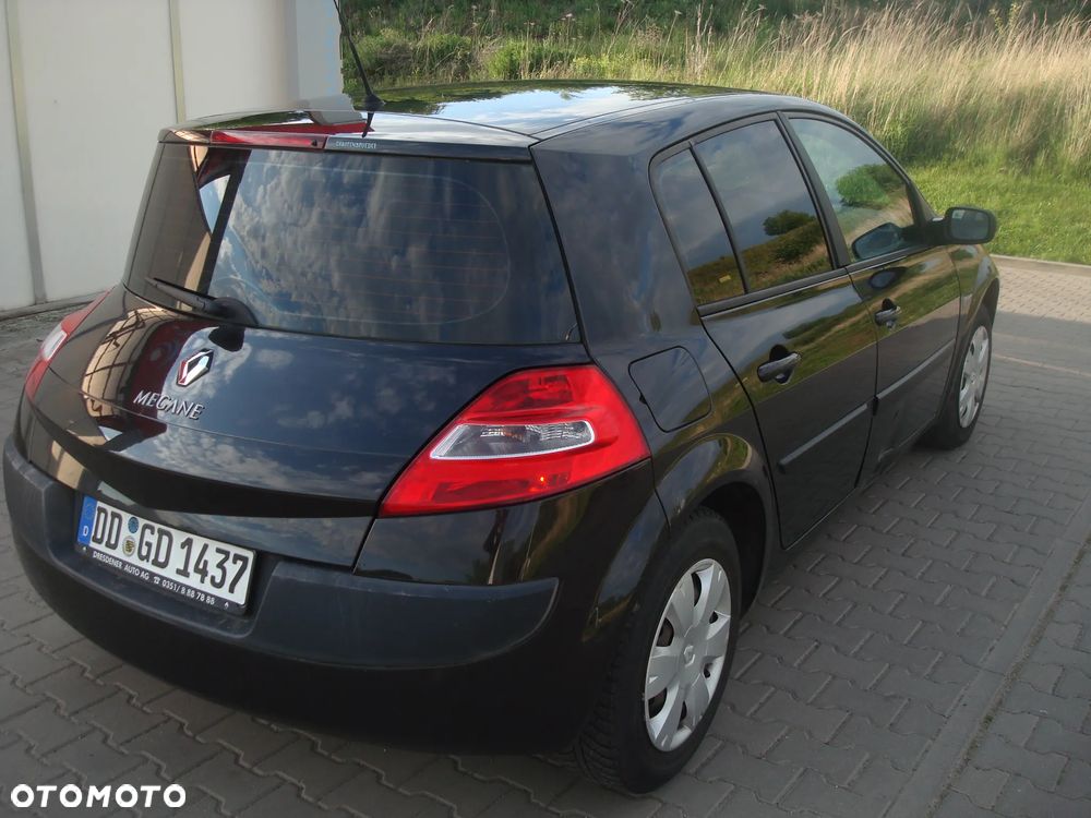 Renault Megane 1.6 16V 110 Dynamique - 12