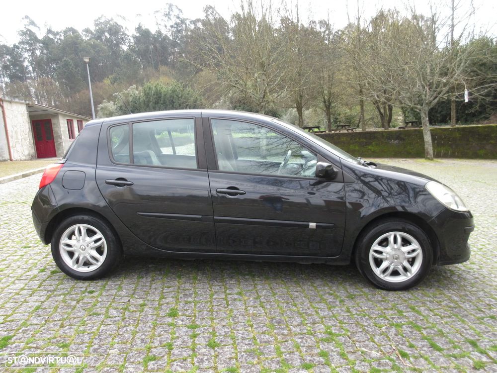 Renault Clio 1.2 16V Dynamique Luxe - 10