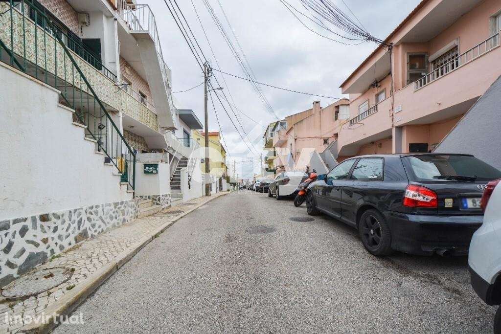 Terreno Urbano em Famões - Odivelas - Grande imagem: 3/16