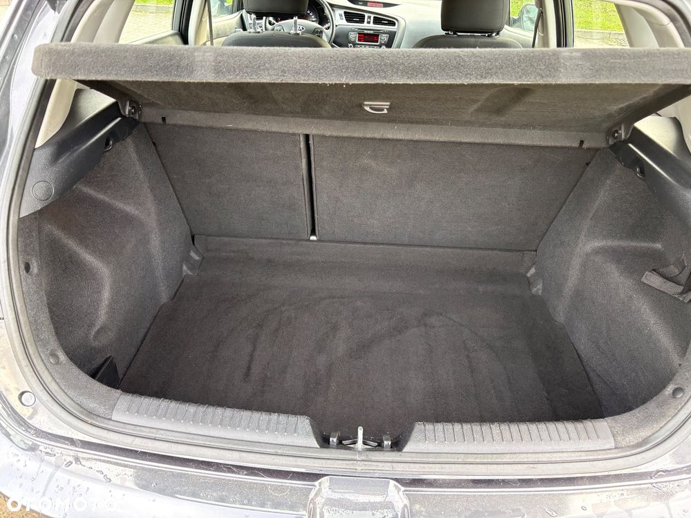 Kia Ceed 1.4 CVVT - 12