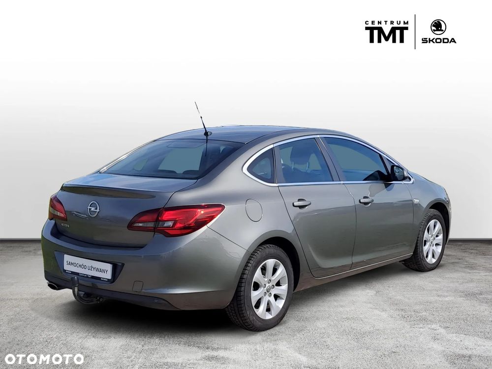 Opel Astra - 2