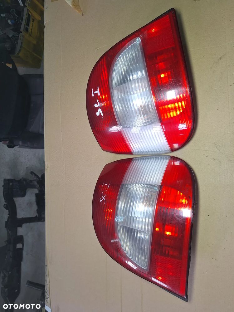 RENAULT SCENIC I lampa prawa lewa tył