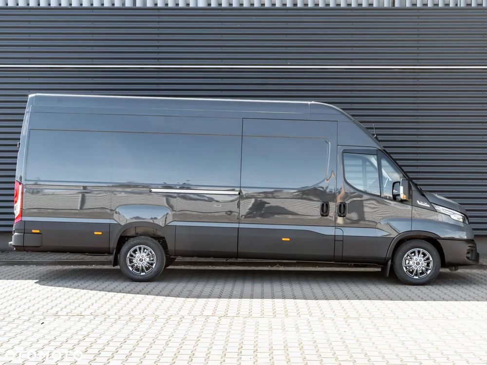 Iveco Daily 35S18HA8V 3.0 L4H3 - 5