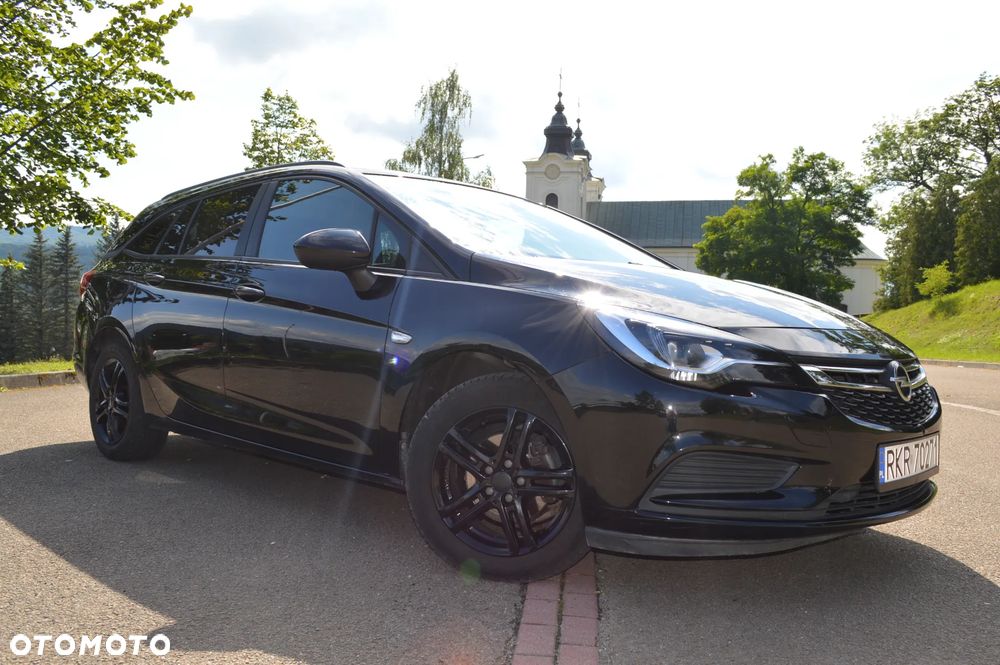 Opel Astra 1.6 CDTI Sport - 9