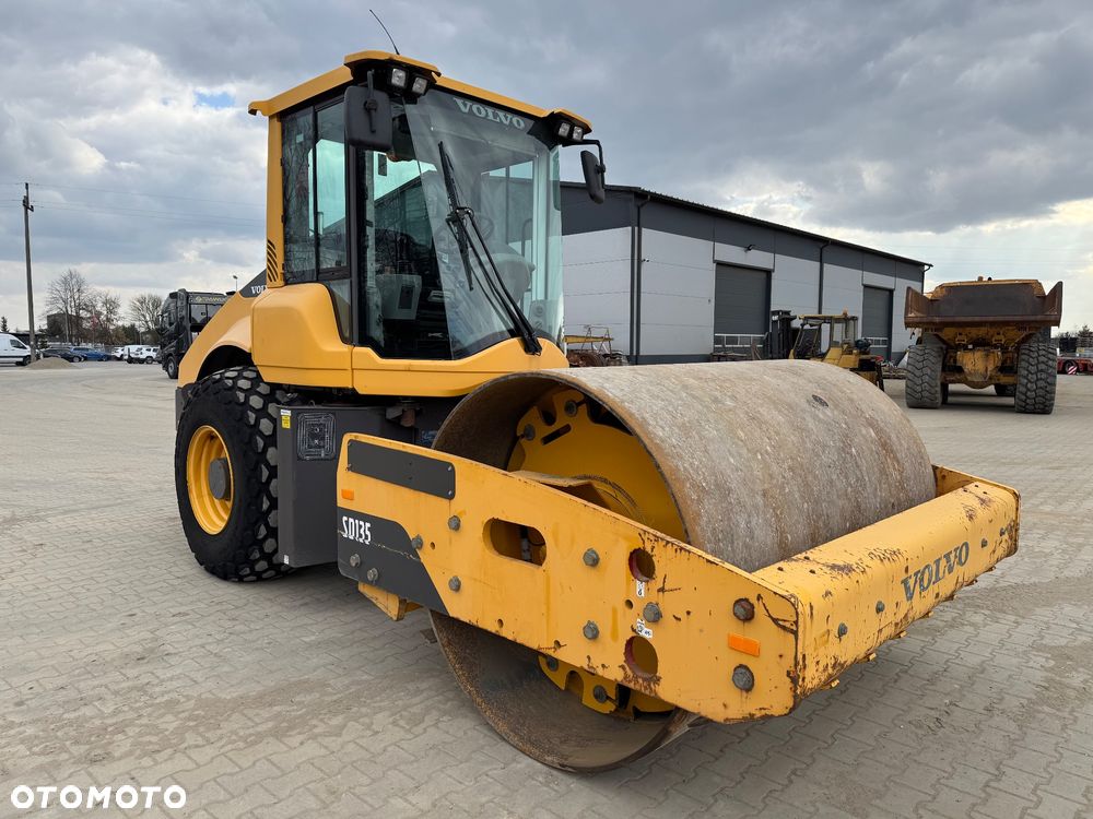 Volvo SD135 , BW213 , H13i - 4