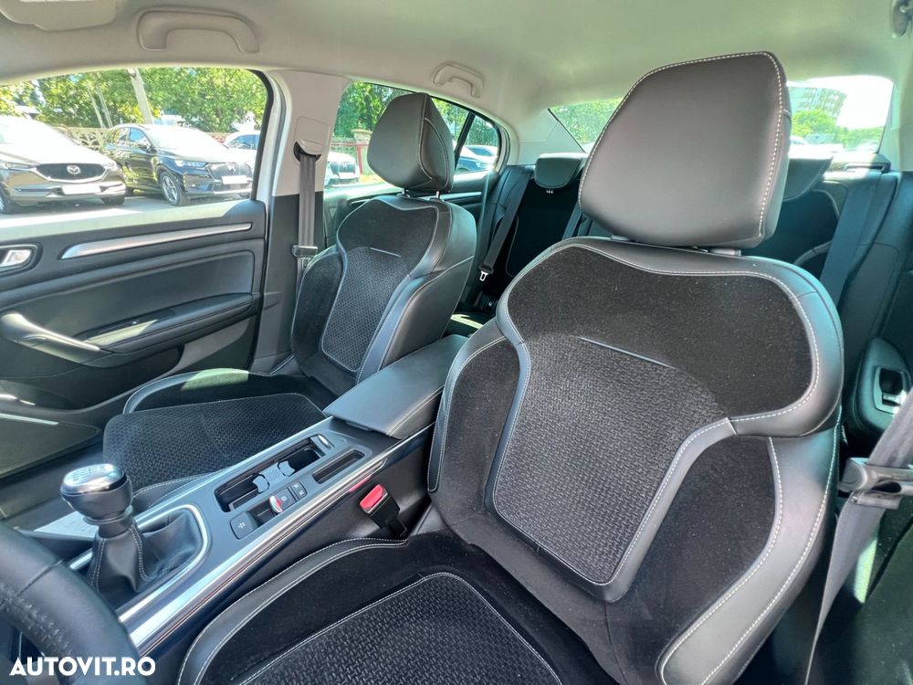 Renault Megane TCe 140 GPF Intens - 15