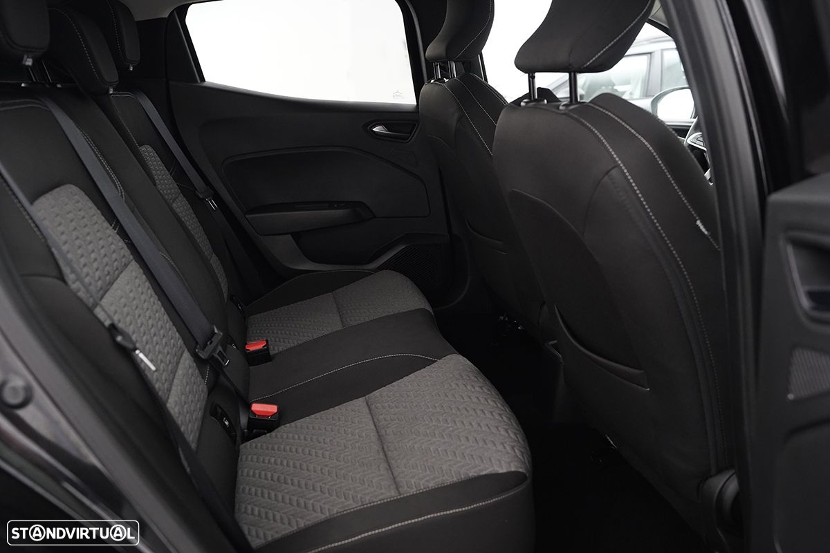 Renault Clio 1.0 TCe Evolution - 23