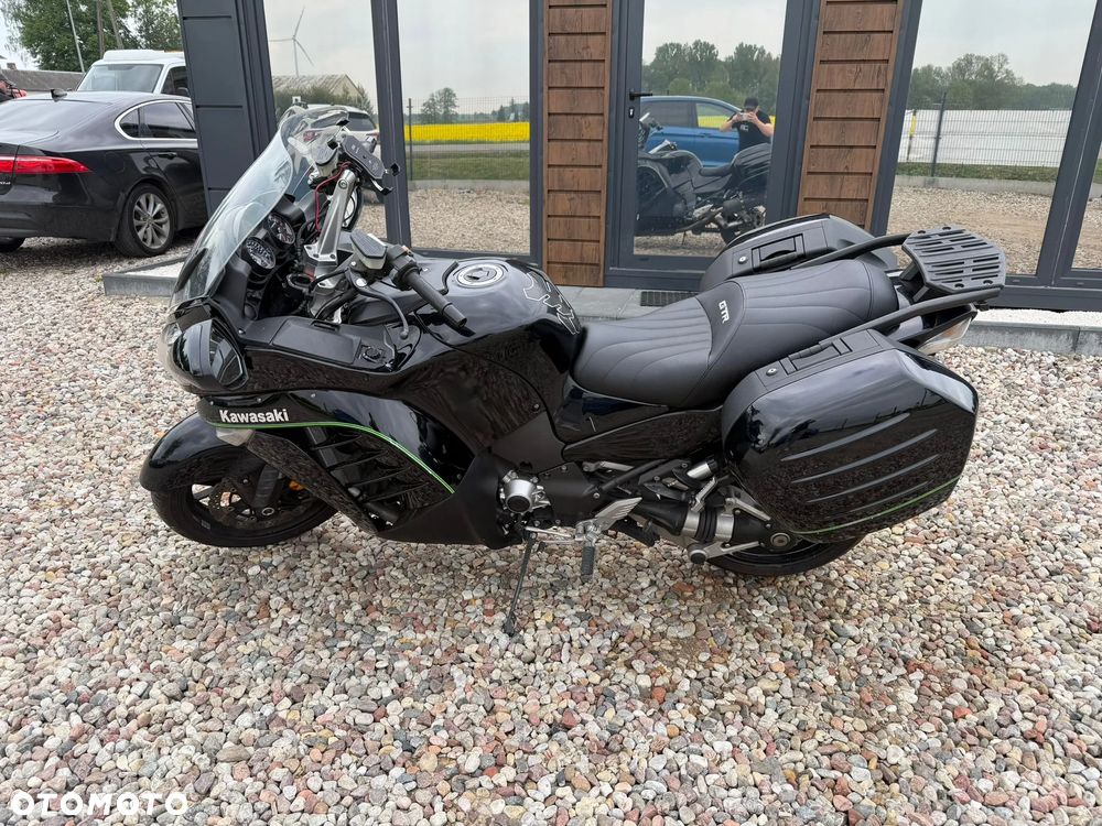 Kawasaki GTR - 5