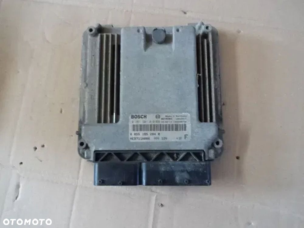 ALFA 156 2.0 JTS STEROWNIK SILNIKA 551852840 - 1