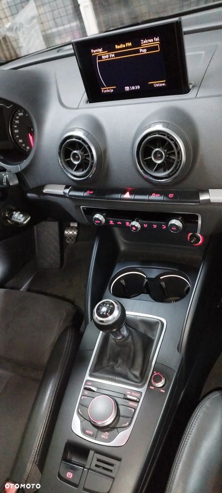 Audi A3 Sportback 1.6 TDI Ambiente - 10