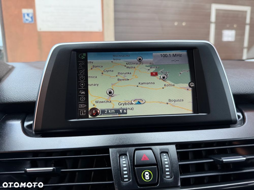 BMW Seria 2 216d - 20
