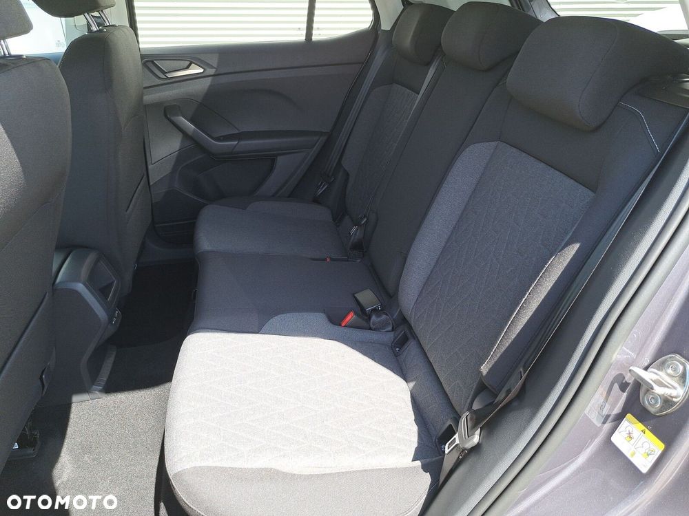 Volkswagen T-Cross - 13