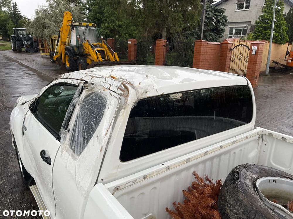 Toyota Hilux 4x4 Extra Cab Comfort - 32