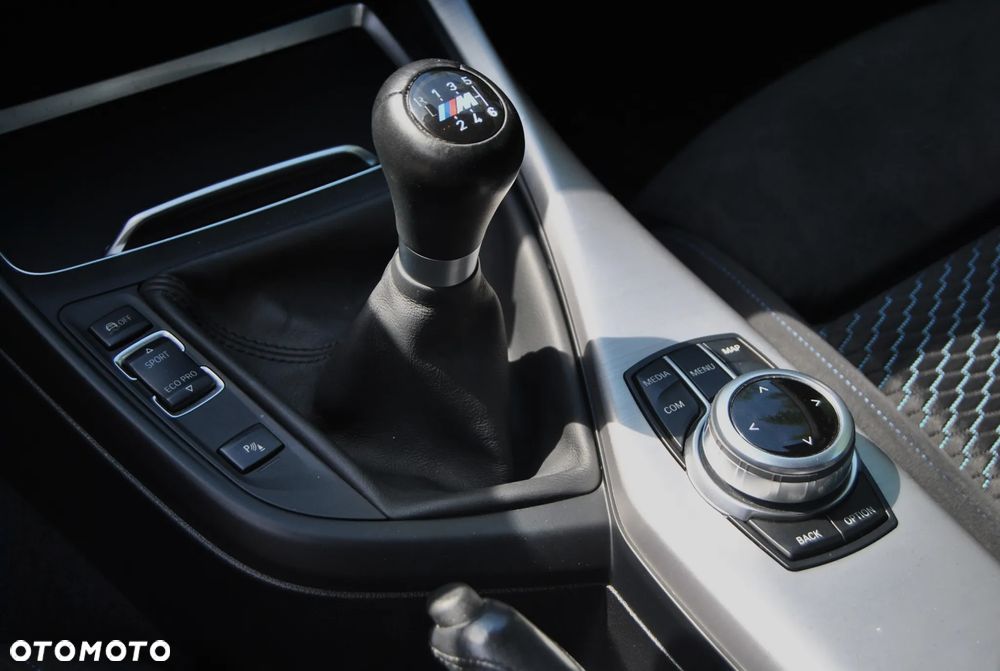 BMW Seria 1 120i M Sport - 13