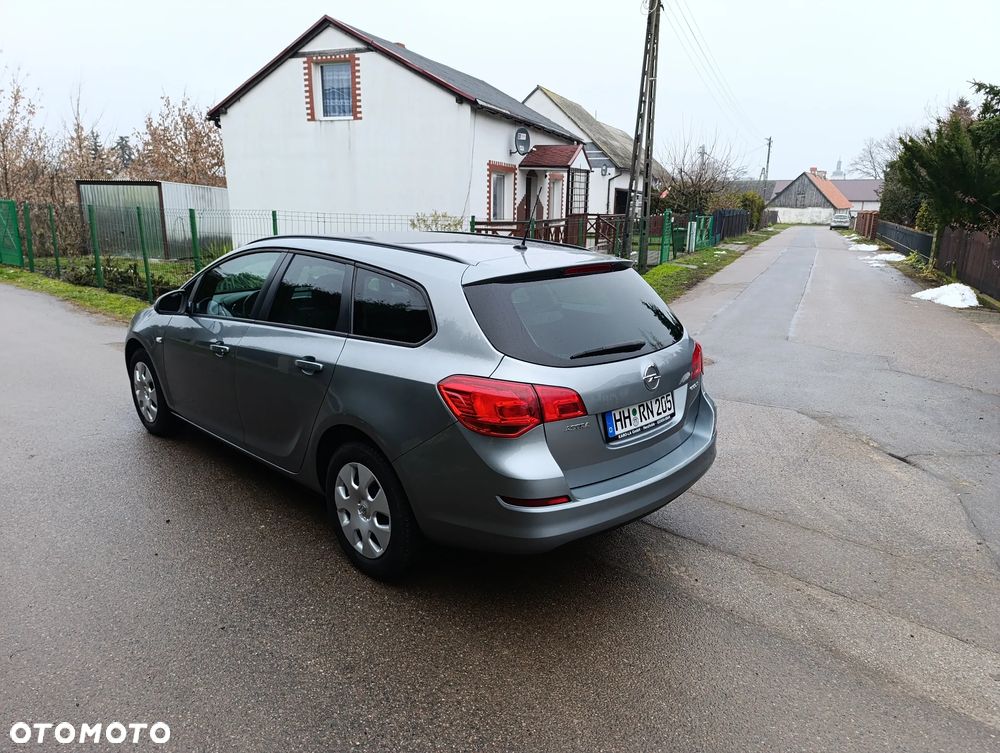 Opel Astra 1.4 ecoFLEX - 10