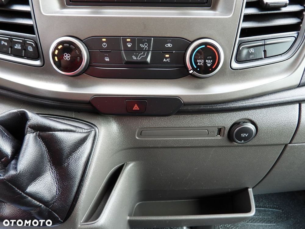 Ford TRANSIT  FURGON TEMPOMAT LEDY KLIMATYZACJA  130KM - 35