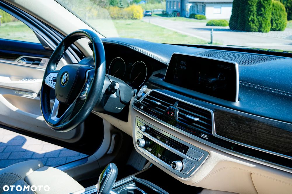BMW Seria 7 730d xDrive - 15