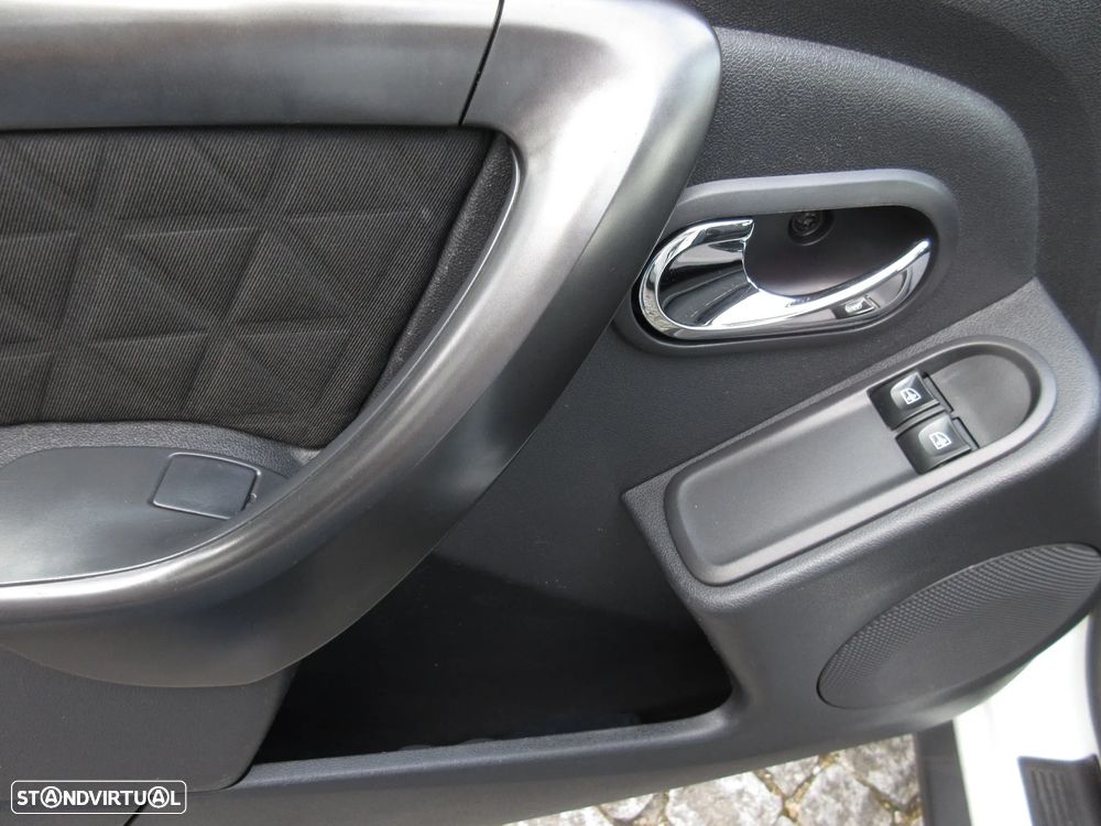 Dacia Duster dCi 110 FAP 4x4 Destination - 19