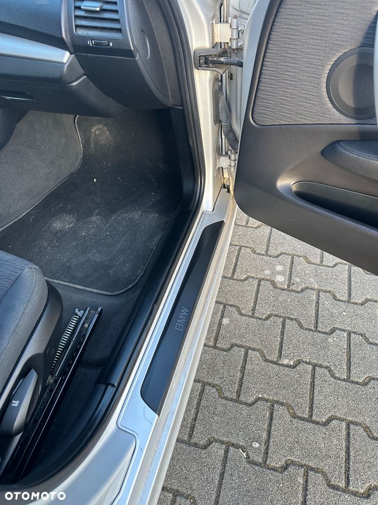 BMW Seria 1 118d DPF - 10