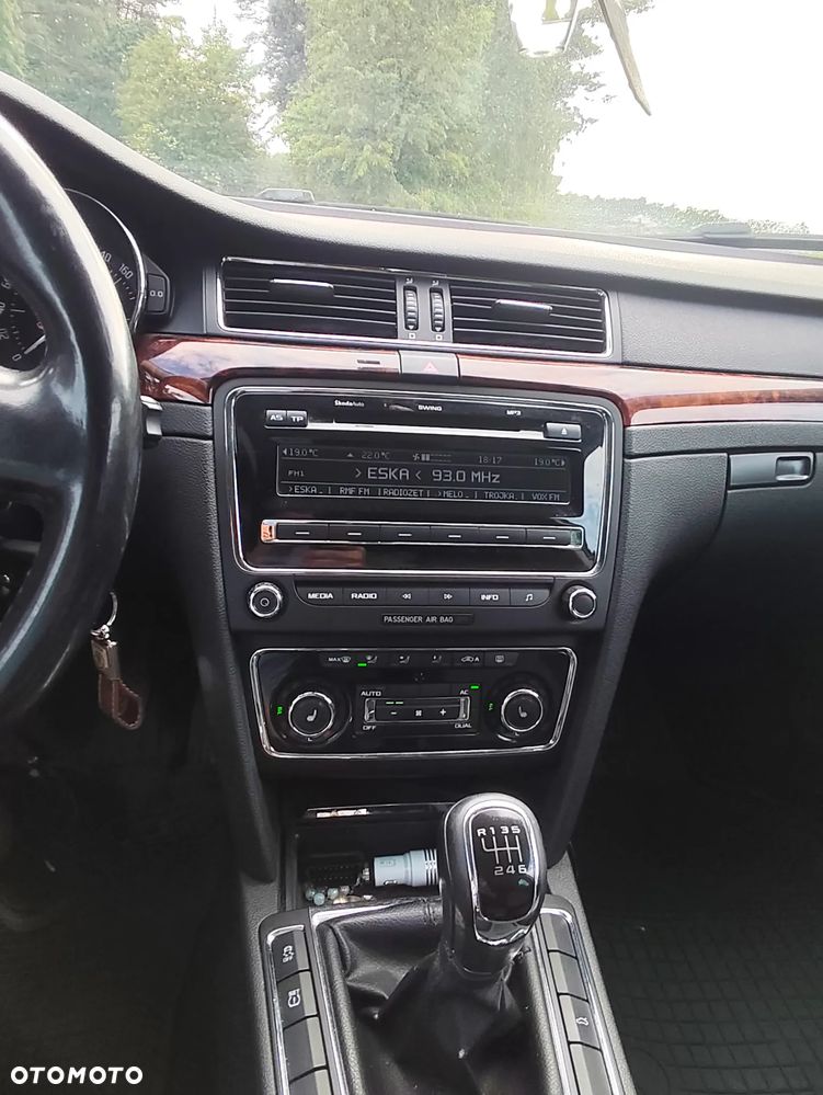 Skoda Superb 2.0 TDI Green tec Exclusive - 11