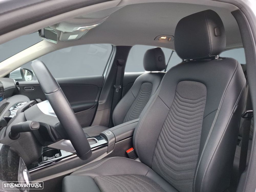 Mercedes-Benz A 200 - 11