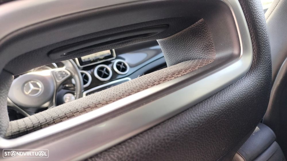 Mercedes-Benz CLA 200 d Shooting Brake AMG Line Aut. - 16