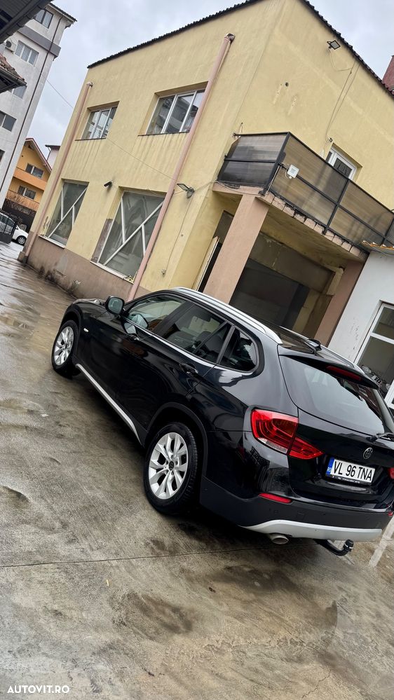 BMW X1 sDrive18d Aut. Sport Line - 4