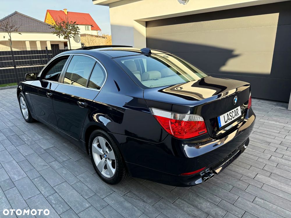 BMW Seria 5 525xi - 22