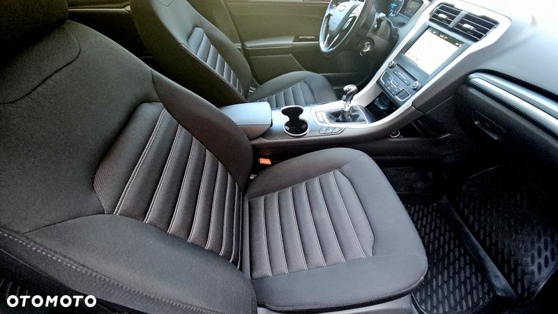 Ford Mondeo 2.0 TDCi Titanium - 21