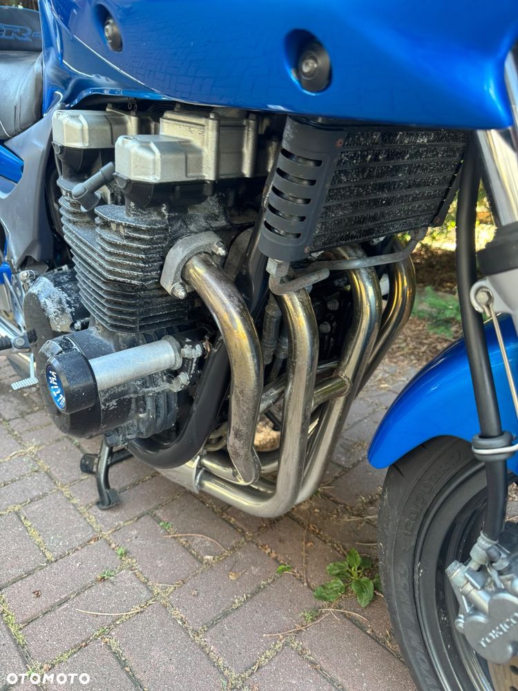 Kawasaki ZR - 12