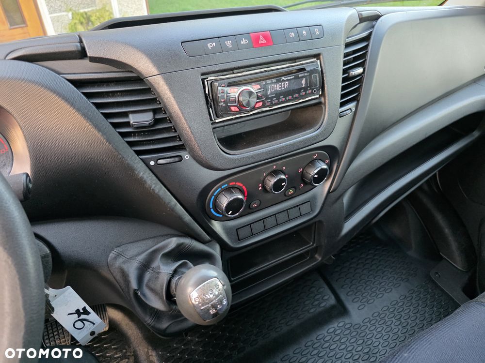 Iveco Daily 35s-12 Skrzynia 4.20 M ! Klima ! Bez Korozji ! Z Włoch  ! - 26