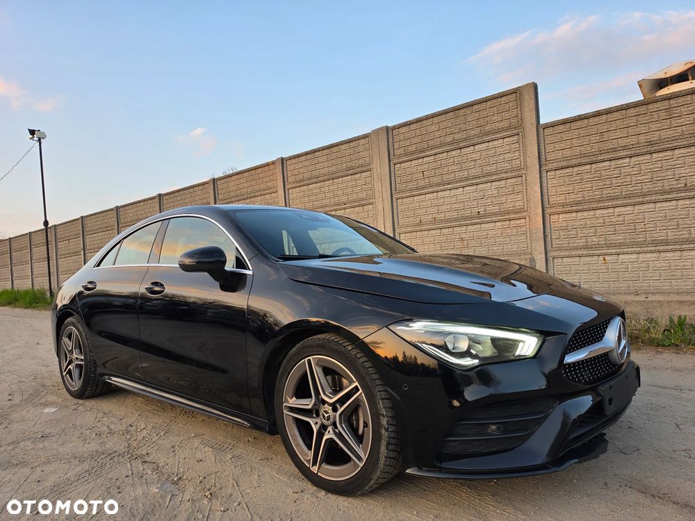 Mercedes-Benz CLA 180 AMG Line - 38