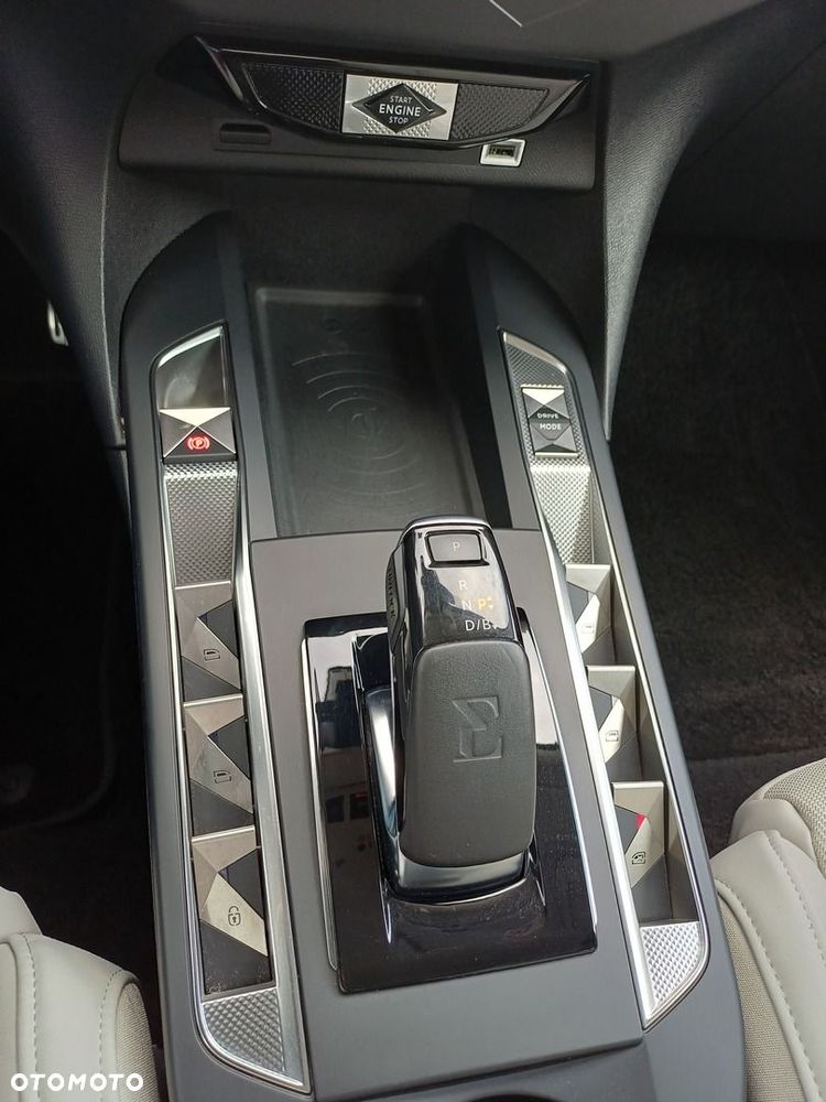 DS Automobiles DS 3 Crossback - 17