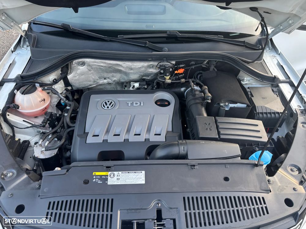 VW Tiguan 2.0 TDi Sport BlueMotion - 12