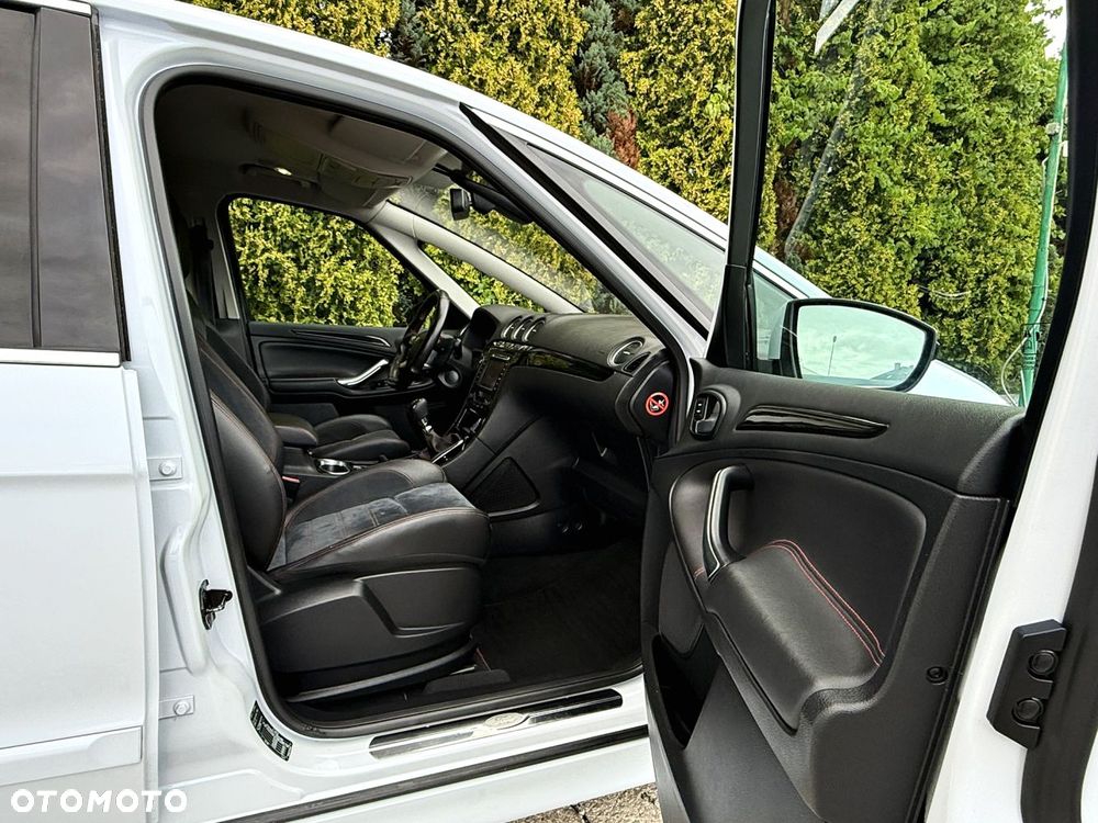 Ford S-Max - 34