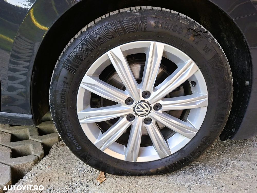 Volkswagen Touran 2.0 TDI Highline - 17