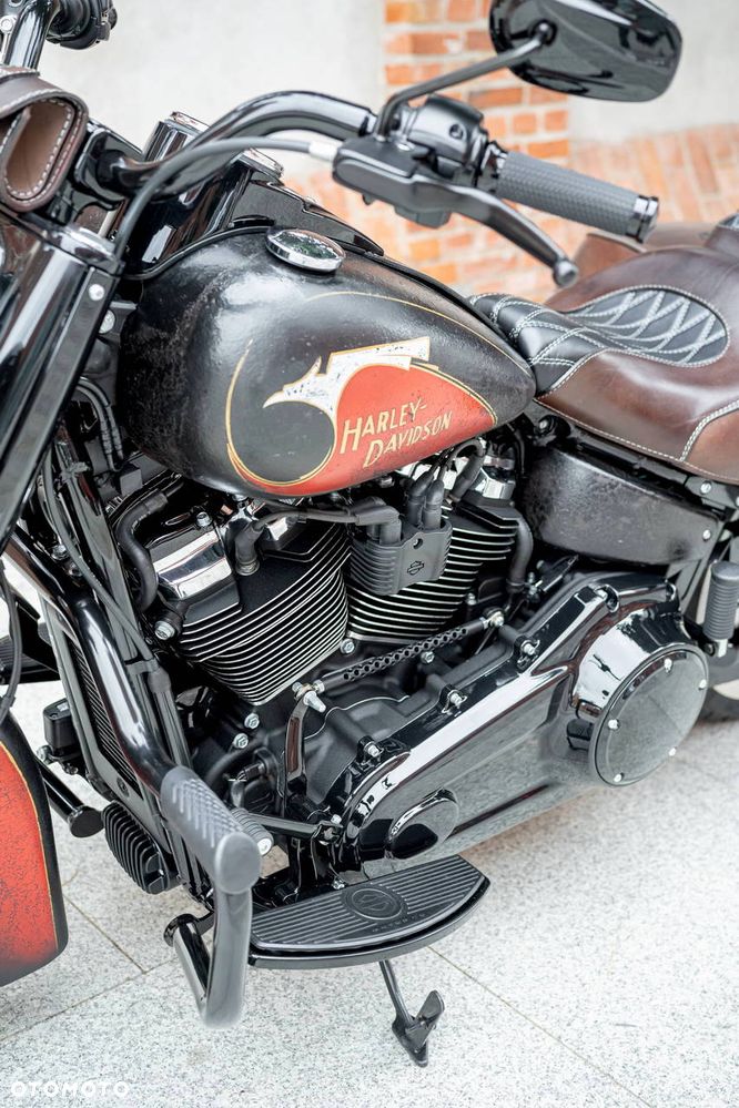 Harley-Davidson Softail Heritage Classic - 27