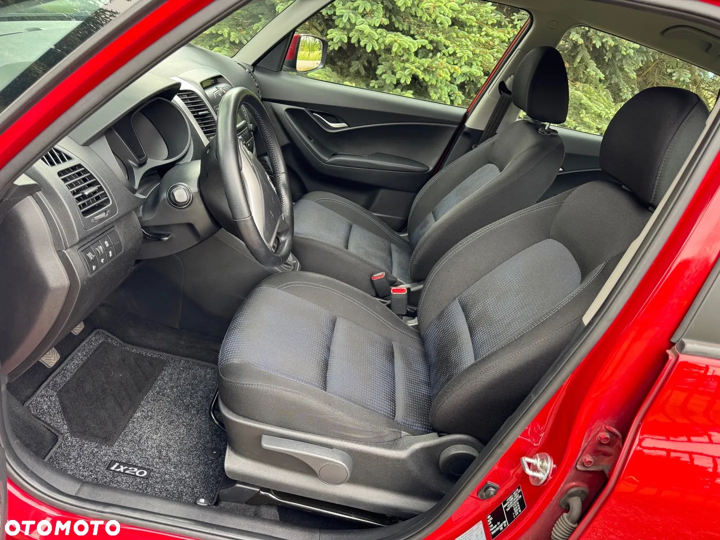 Hyundai ix20 - 11