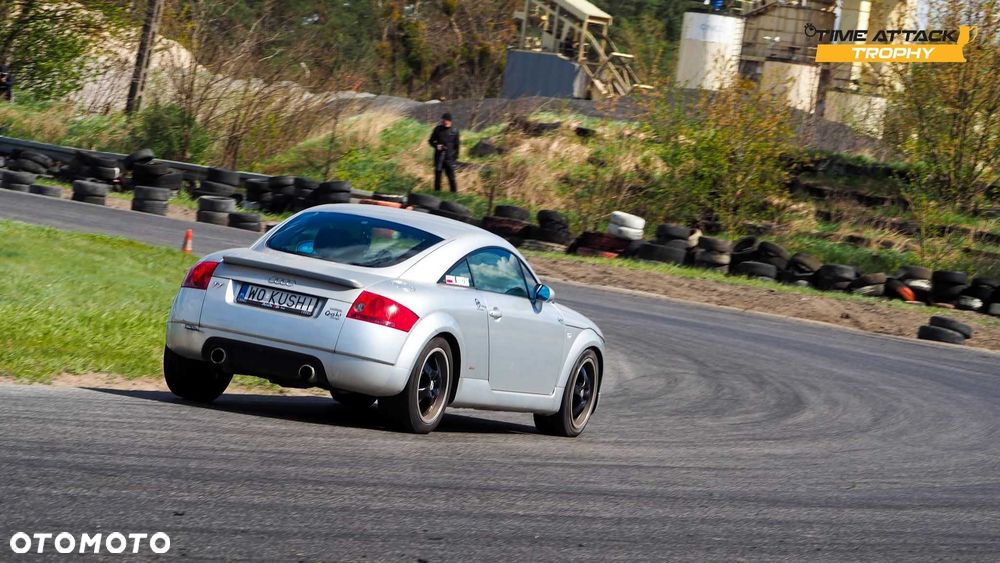 Audi TT Coupé - 6
