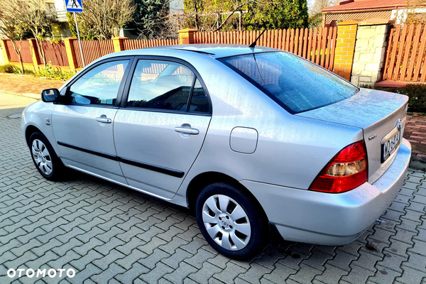 Toyota Corolla 1.6 VVT-i Sol