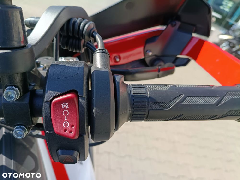 QJMOTOR SRT 450RX - 8