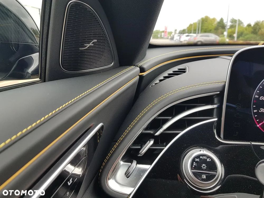Mercedes-Benz Klasa E AMG 53 PHEV 4Matic+ 9G-Tronic TCT - 21