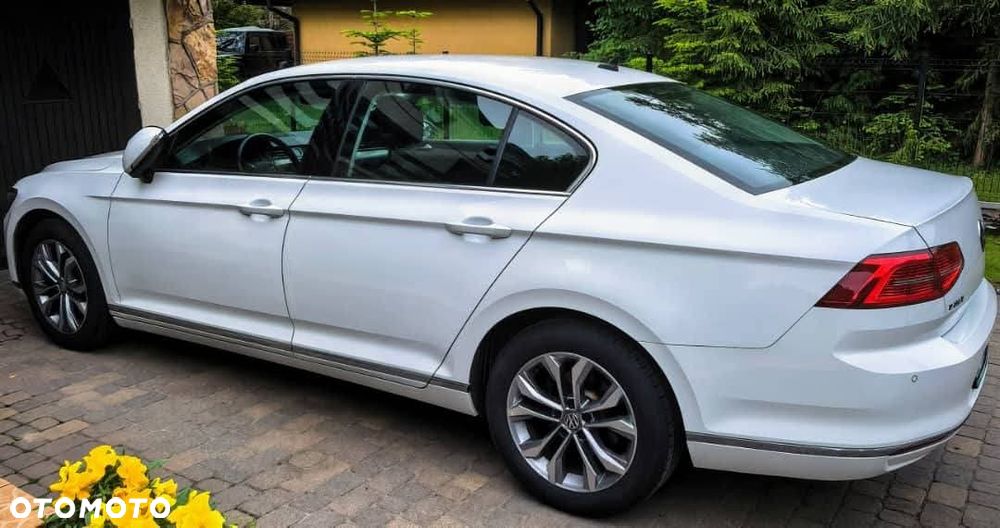 Volkswagen Passat 2.0 TDI BMT 4Mot Highline - 4