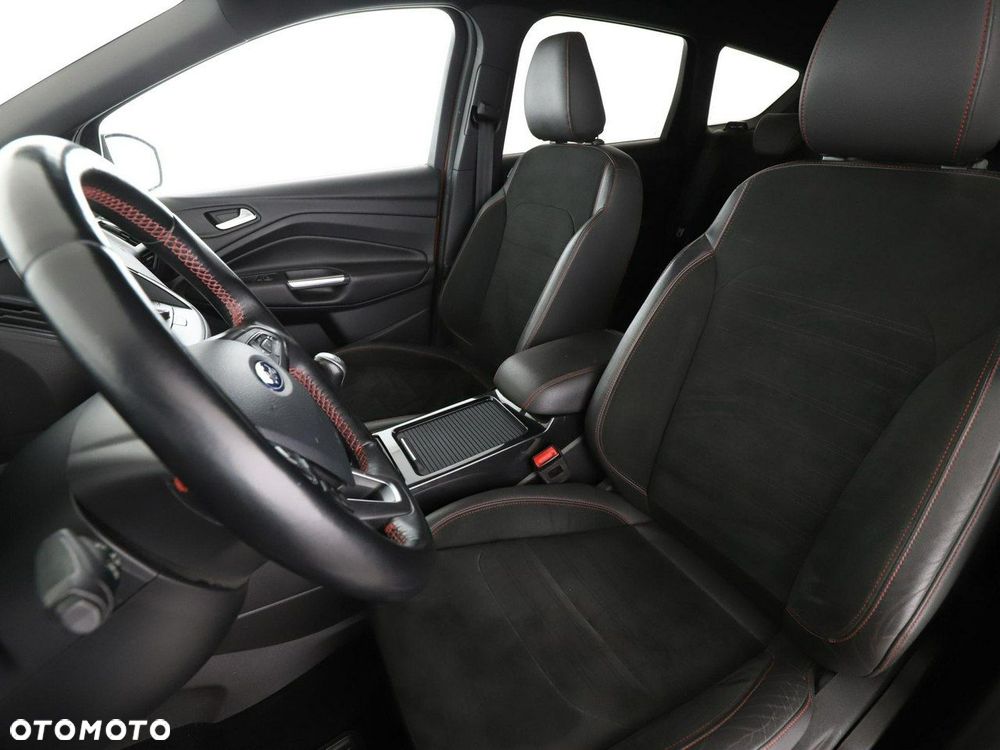 Ford Kuga 2.0 TDCi 4x2 ST-Line - 14