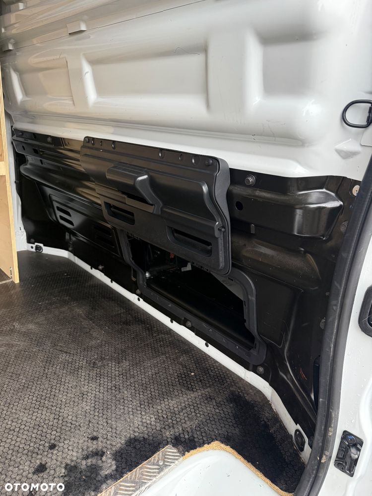 Renault Trafic L1H1, 2.0dci, klima,tempomat, sensory, czujniki pdc - 23