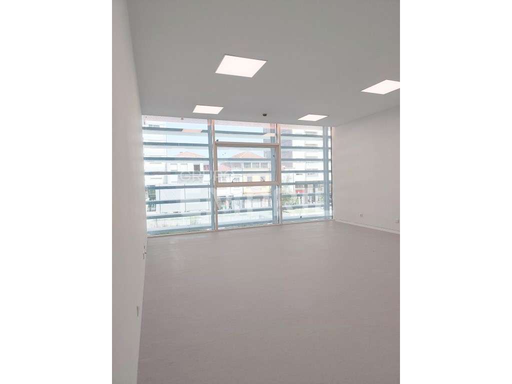 Escritório Edifício Eleven Gaia - Grande imagem: 2/5